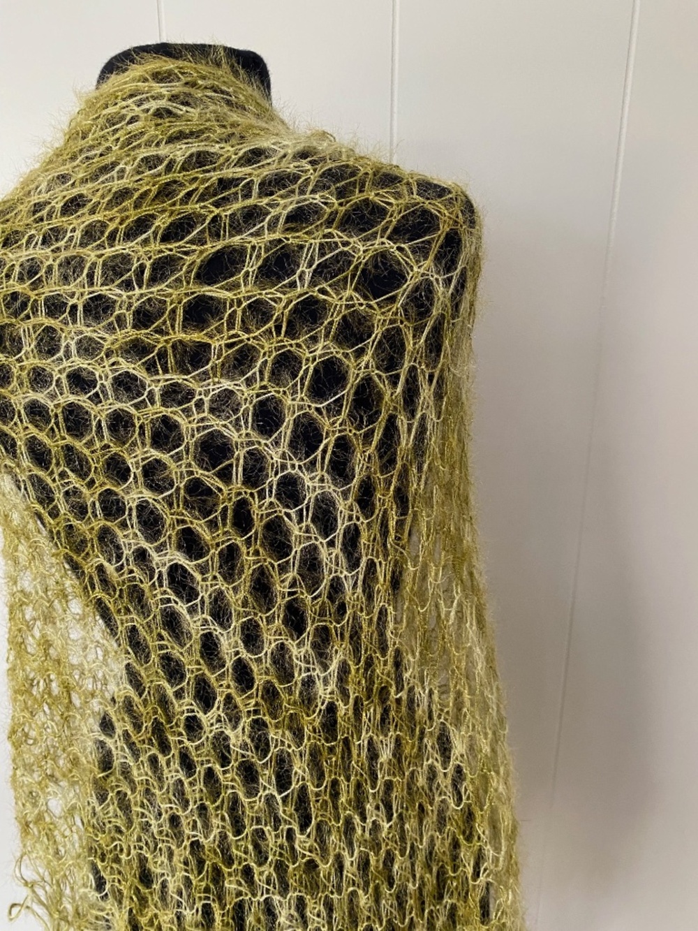 Wonderful Hand Knit Shawl - Picture 7 of 10